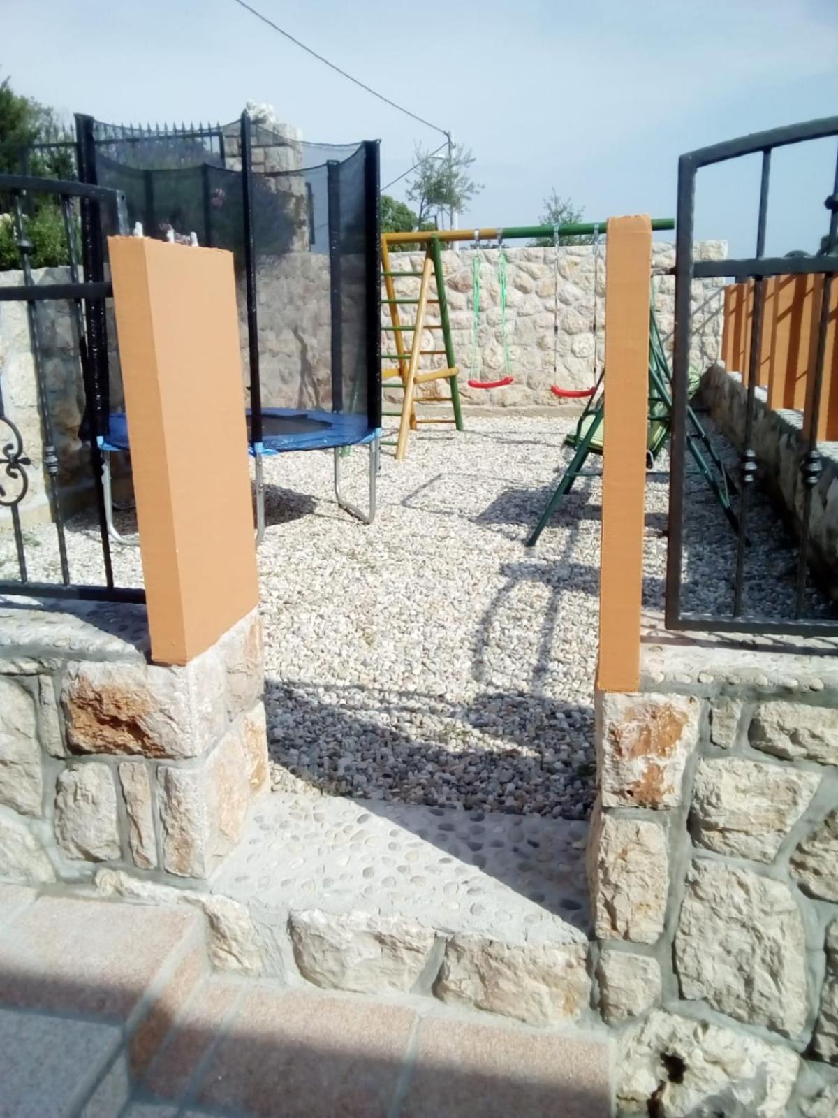 Apartmani Mirjana Tribanj-Krusćica Exterior foto