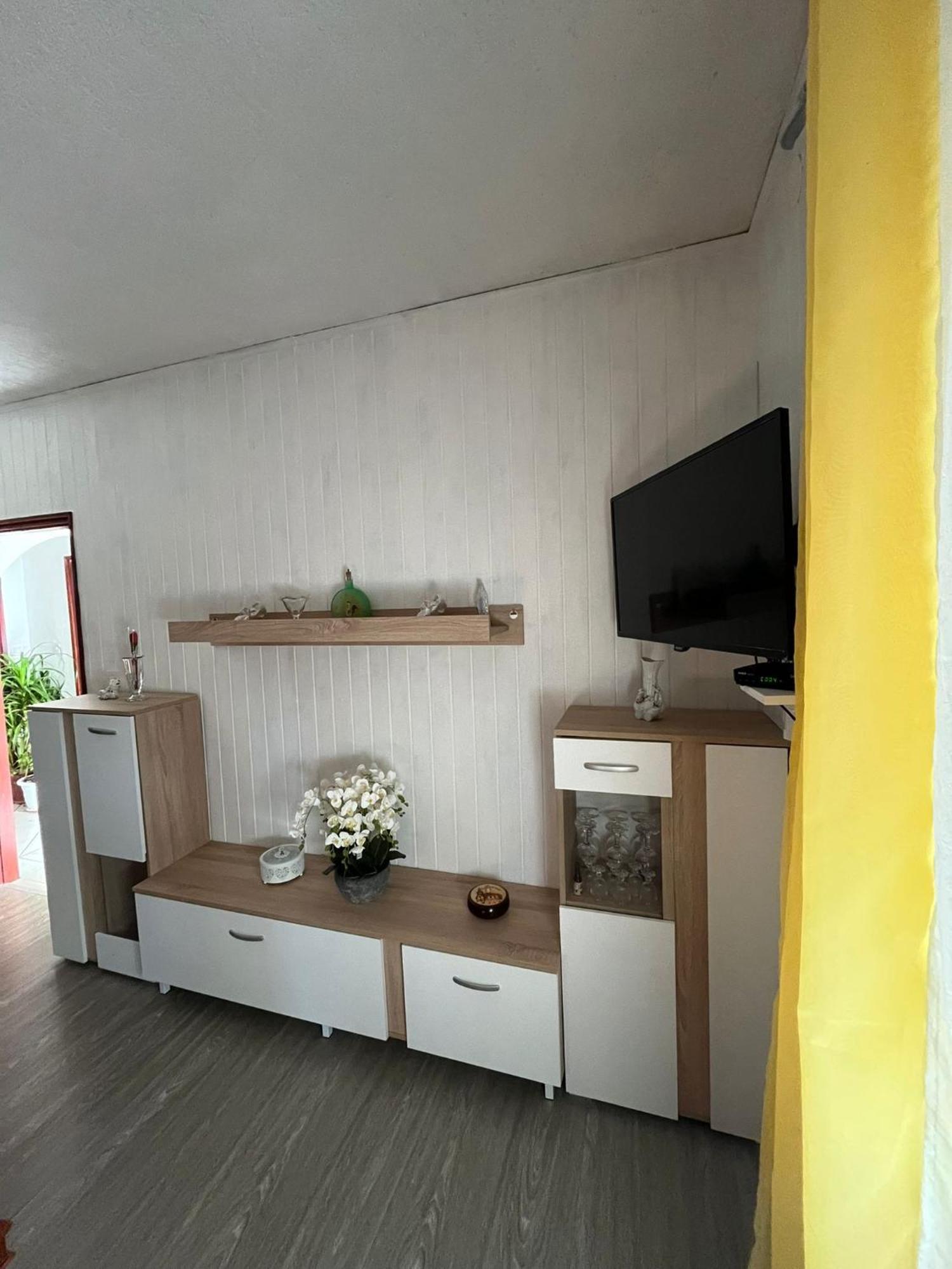 Apartmani Mirjana Tribanj-Krusćica Exterior foto